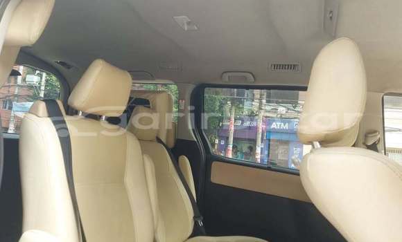 কেনা ব্যবহৃত Toyota Noah Other গাড়ী মধ্যে ঢাকা মধ্যে Dhaka কেনা ব্যবহৃত Toyota Noah Other গাড়ী মধ্যে ঢাকা মধ্যে Dhaka