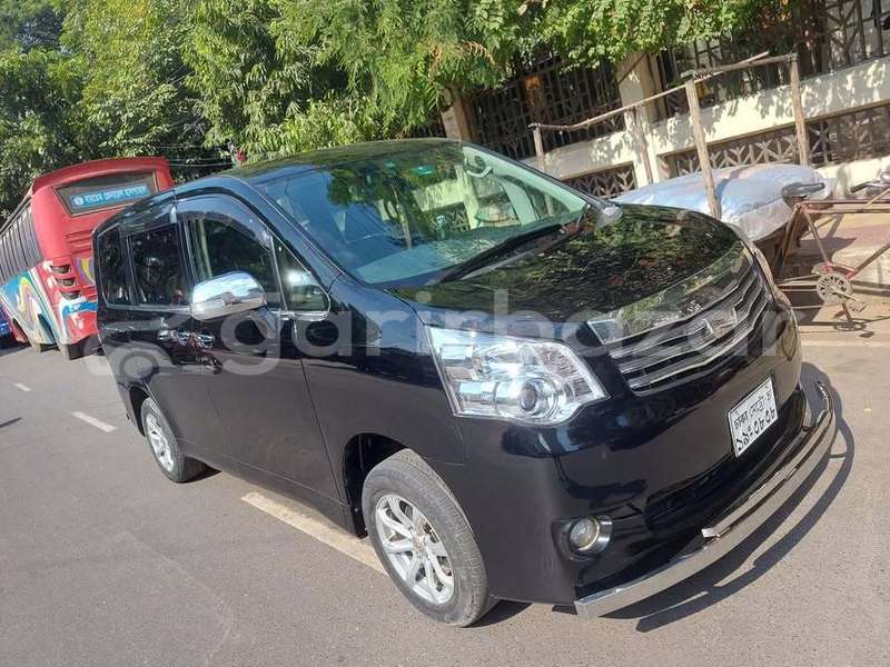 Big with watermark toyota noah dhaka dhaka 34598