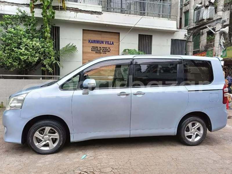 Big with watermark toyota noah x smart dhaka dhaka 34637