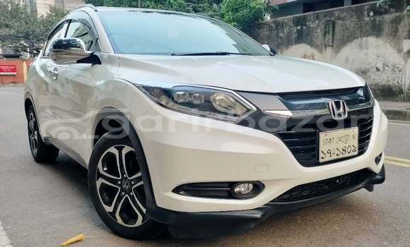 Buy Used 2014 Honda Vezel in Dhaka, Dhaka