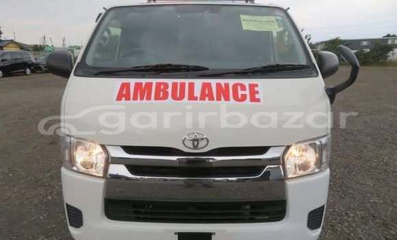 Buy Used 2019 Toyota Hiace in Dhaka, Dhaka Buy Used 2019 Toyota Hiace in Dhaka, Dhaka