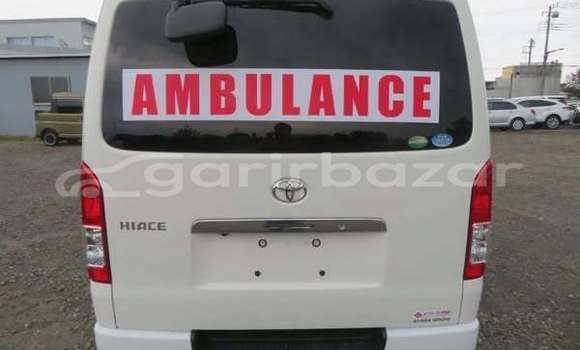 Buy Used 2019 Toyota Hiace in Dhaka, Dhaka Buy Used 2019 Toyota Hiace in Dhaka, Dhaka