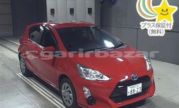 কেনা আমদানি Toyota Aqua Red গাড়ী মধ্যে ঢাকা মধ্যে Dhaka কেনা আমদানি Toyota Aqua Red গাড়ী মধ্যে ঢাকা মধ্যে Dhaka