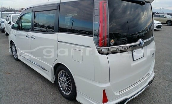 Buy Used 2019 Toyota Noah in Dhaka, Dhaka Buy Used 2019 Toyota Noah in Dhaka, Dhaka