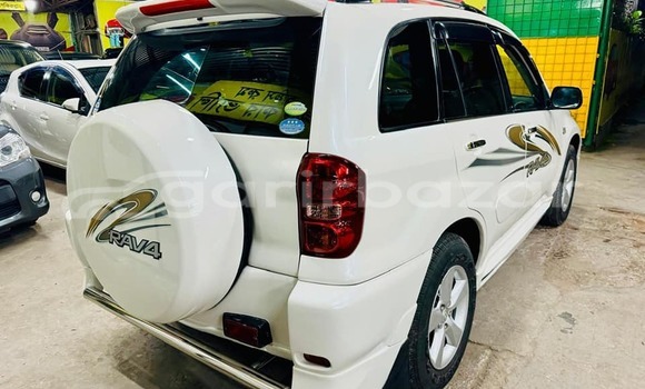 কেনা ব্যবহৃত Toyota RAV4 White গাড়ী মধ্যে ঢাকা মধ্যে Dhaka কেনা ব্যবহৃত Toyota RAV4 White গাড়ী মধ্যে ঢাকা মধ্যে Dhaka