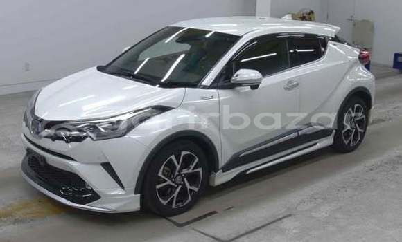 Buy Used 2019 Toyota Ch-r in Dhaka, Dhaka Buy Used 2019 Toyota Ch-r in Dhaka, Dhaka
