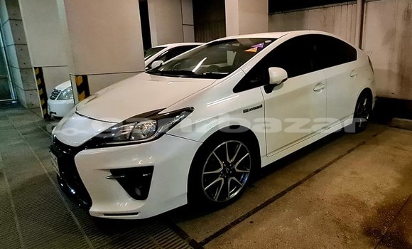 কেনা ব্যবহৃত Toyota Prius White গাড়ী মধ্যে ঢাকা মধ্যে Dhaka কেনা ব্যবহৃত Toyota Prius White গাড়ী মধ্যে ঢাকা মধ্যে Dhaka