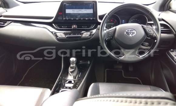 কেনা ব্যবহৃত Toyota C-HR White গাড়ী মধ্যে ঢাকা মধ্যে Dhaka কেনা ব্যবহৃত Toyota C-HR White গাড়ী মধ্যে ঢাকা মধ্যে Dhaka