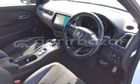 কেনা ব্যবহৃত Honda Vezel White গাড়ী মধ্যে ঢাকা মধ্যে Dhaka কেনা ব্যবহৃত Honda Vezel White গাড়ী মধ্যে ঢাকা মধ্যে Dhaka