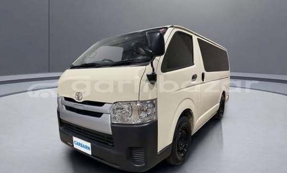 Buy Used 2020 Toyota Hiace in Dhaka, Dhaka Buy Used 2020 Toyota Hiace in Dhaka, Dhaka