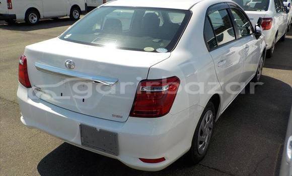 কেনা ব্যবহৃত Toyota axio White গাড়ী মধ্যে ঢাকা মধ্যে Dhaka কেনা ব্যবহৃত Toyota axio White গাড়ী মধ্যে ঢাকা মধ্যে Dhaka