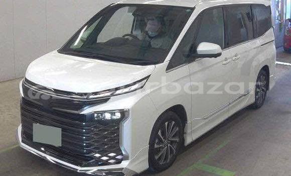 কেনা ব্যবহৃত Toyota Voxy White গাড়ী মধ্যে ঢাকা মধ্যে Dhaka কেনা ব্যবহৃত Toyota Voxy White গাড়ী মধ্যে ঢাকা মধ্যে Dhaka