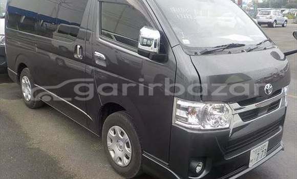 Buy Used 2019 Toyota Hiace in Dhaka, Dhaka Buy Used 2019 Toyota Hiace in Dhaka, Dhaka