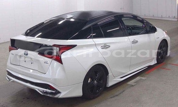 Buy Used 2019 Toyota prius in Dhaka, Dhaka Buy Used 2019 Toyota prius in Dhaka, Dhaka