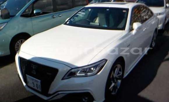 কেনা ব্যবহৃত Toyota Crown White গাড়ী মধ্যে ঢাকা মধ্যে Dhaka কেনা ব্যবহৃত Toyota Crown White গাড়ী মধ্যে ঢাকা মধ্যে Dhaka