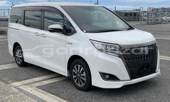 Buy Used 2019 Toyota Noah in Dhaka, Dhaka Buy Used 2019 Toyota Noah in Dhaka, Dhaka