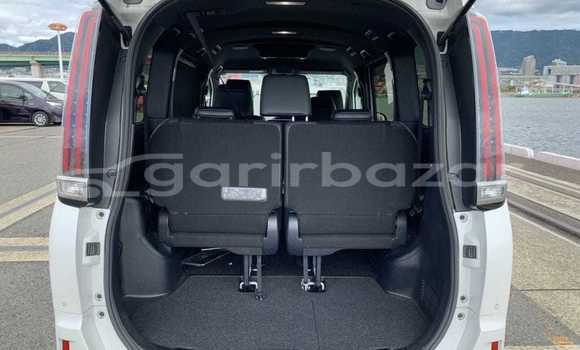 Buy Used 2019 Toyota Noah in Dhaka, Dhaka Buy Used 2019 Toyota Noah in Dhaka, Dhaka