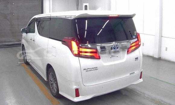 Buy Used 2020 Toyota Alphard in Dhaka, Dhaka Buy Used 2020 Toyota Alphard in Dhaka, Dhaka
