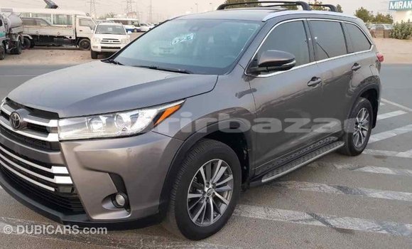 Buy Import 2017 Toyota Highlander in Import - Dubai, Bandarban Buy Import 2017 Toyota Highlander in Import - Dubai, Bandarban