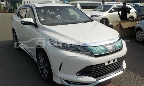 কেনা ব্যবহৃত Toyota Harrier White গাড়ী মধ্যে ঢাকা মধ্যে Dhaka কেনা ব্যবহৃত Toyota Harrier White গাড়ী মধ্যে ঢাকা মধ্যে Dhaka