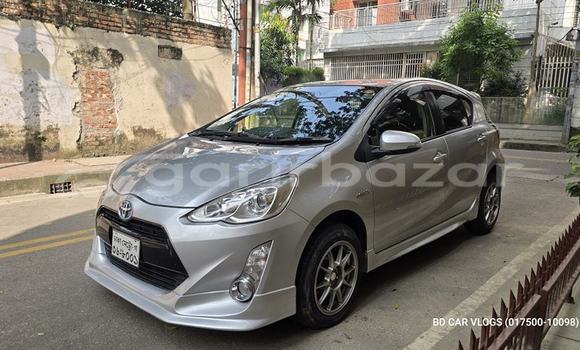 Buy Used 2017 Toyota Aqua in Dhaka, Dhaka Buy Used 2017 Toyota Aqua in Dhaka, Dhaka