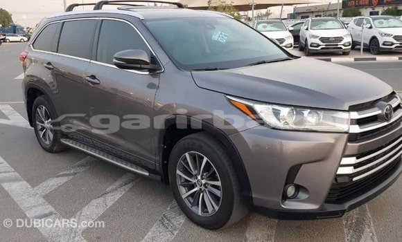 Buy Import 2017 Toyota Highlander in Import - Dubai, Bandarban Buy Import 2017 Toyota Highlander in Import - Dubai, Bandarban