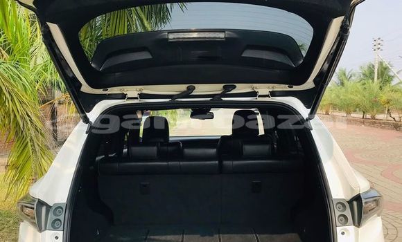 কেনা ব্যবহৃত Toyota Harrier White গাড়ী মধ্যে ঢাকা মধ্যে Dhaka কেনা ব্যবহৃত Toyota Harrier White গাড়ী মধ্যে ঢাকা মধ্যে Dhaka