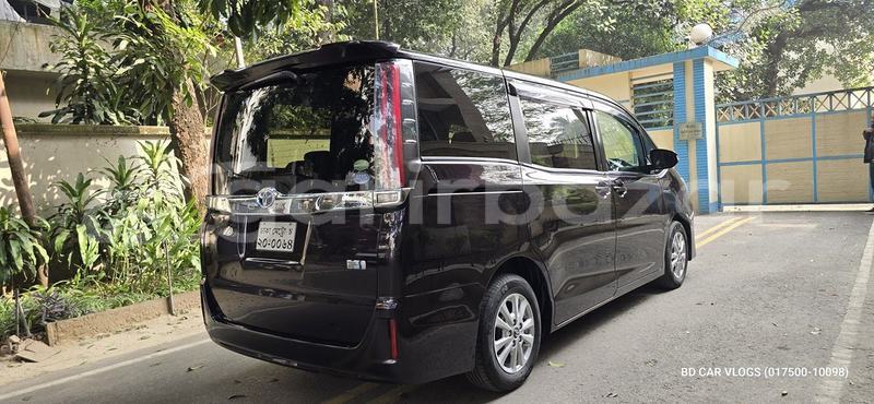 Big with watermark toyota noah x dhaka dhaka 34783