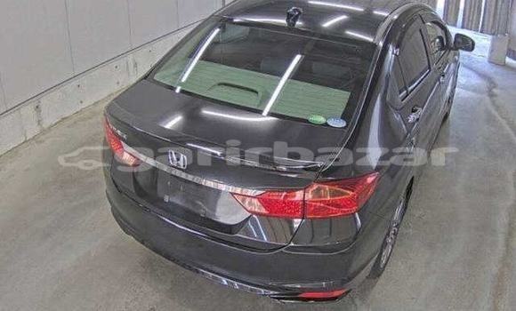 Buy Import 2016 Honda Grace in Dhaka, Dhaka Buy Import 2016 Honda Grace in Dhaka, Dhaka