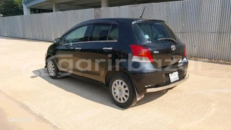 Big with watermark toyota vitz kishorganj bajitpur 34793