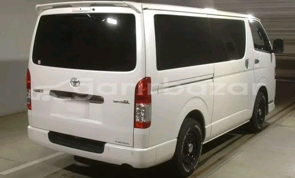 কেনা ব্যবহৃত Toyota Hiace White গাড়ী মধ্যে বাগেরহাট মধ্যে Khulna কেনা ব্যবহৃত Toyota Hiace White গাড়ী মধ্যে বাগেরহাট মধ্যে Khulna