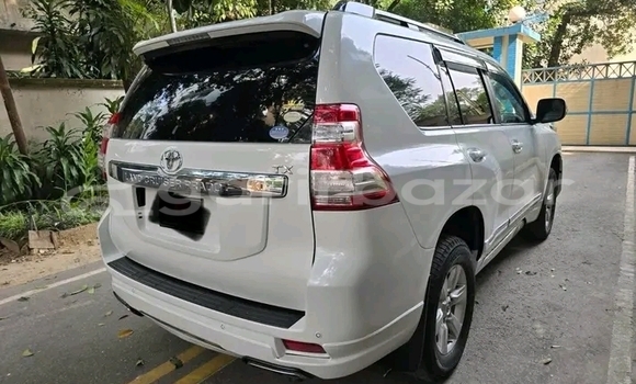 কেনা ব্যবহৃত Toyota Land cruiser prado White গাড়ী মধ্যে আলমডাঙ্গা মধ্যে Chuadanga কেনা ব্যবহৃত Toyota Land cruiser prado White গাড়ী মধ্যে আলমডাঙ্গা মধ্যে Chuadanga