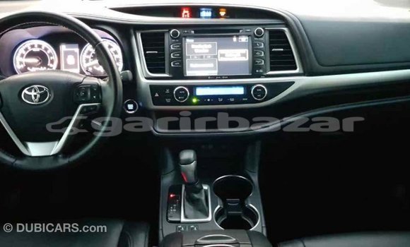 Buy Import 2017 Toyota Highlander in Import - Dubai, Bandarban Buy Import 2017 Toyota Highlander in Import - Dubai, Bandarban