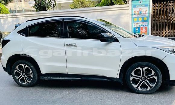 কেনা ব্যবহৃত Honda Vezel White গাড়ী মধ্যে ঢাকা মধ্যে Dhaka কেনা ব্যবহৃত Honda Vezel White গাড়ী মধ্যে ঢাকা মধ্যে Dhaka