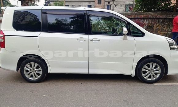 কেনা ব্যবহৃত Toyota Noah White গাড়ী মধ্যে ঢাকা মধ্যে Dhaka কেনা ব্যবহৃত Toyota Noah White গাড়ী মধ্যে ঢাকা মধ্যে Dhaka