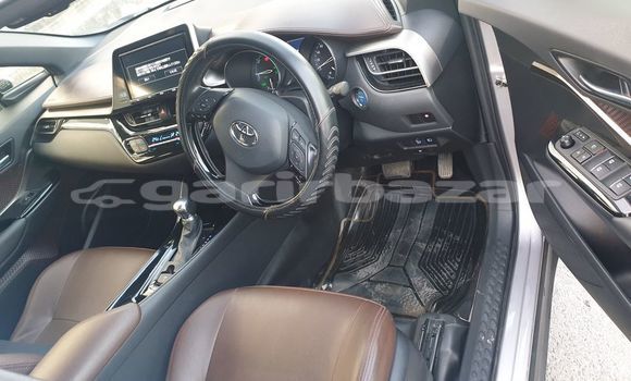 Buy Used 2017 Toyota CH-R in Dhaka, Dhaka Buy Used 2017 Toyota CH-R in Dhaka, Dhaka