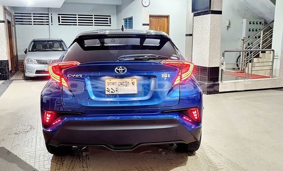 Buy Used 2017 Toyota CH-R in Dhaka, Dhaka Buy Used 2017 Toyota CH-R in Dhaka, Dhaka