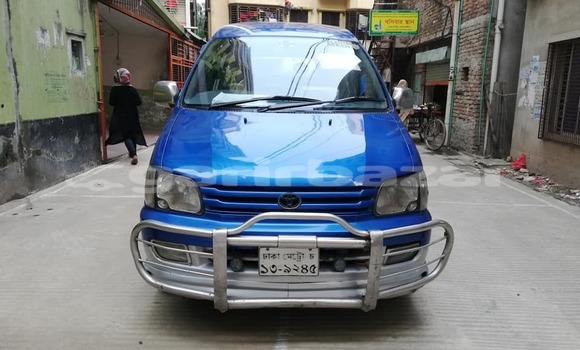 Buy Used 2005 Toyota Noah in Dhaka, Dhaka Buy Used 2005 Toyota Noah in Dhaka, Dhaka