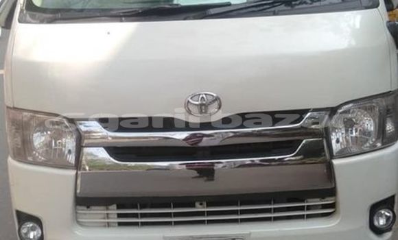 Buy Used 2011 Toyota Hiace in Dhaka, Dhaka Buy Used 2011 Toyota Hiace in Dhaka, Dhaka