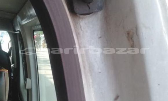 Buy Used 2011 Toyota Hiace in Dhaka, Dhaka Buy Used 2011 Toyota Hiace in Dhaka, Dhaka