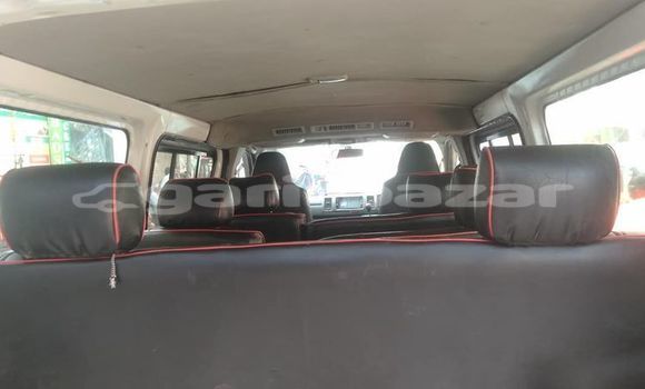 Buy Used 2011 Toyota Hiace in Dhaka, Dhaka Buy Used 2011 Toyota Hiace in Dhaka, Dhaka