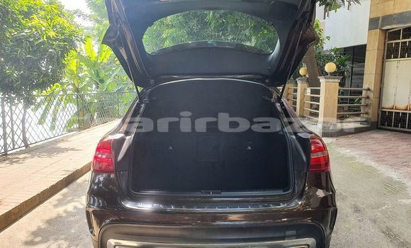 কেনা ব্যবহৃত Mercedes-Benz CLA Brown গাড়ী মধ্যে ঢাকা মধ্যে Dhaka কেনা ব্যবহৃত Mercedes-Benz CLA Brown গাড়ী মধ্যে ঢাকা মধ্যে Dhaka