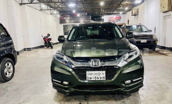 Buy Used 2014 Honda Vezel in Dhaka, Dhaka Buy Used 2014 Honda Vezel in Dhaka, Dhaka