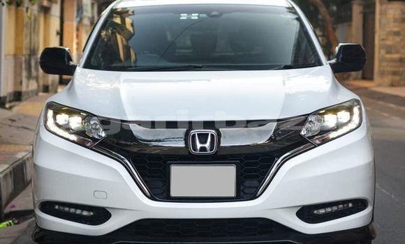 Buy Used 2016 Honda Vezel in Dhaka, Dhaka Buy Used 2016 Honda Vezel in Dhaka, Dhaka