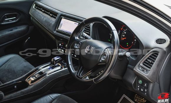 Buy Used 2016 Honda Vezel in Dhaka, Dhaka Buy Used 2016 Honda Vezel in Dhaka, Dhaka