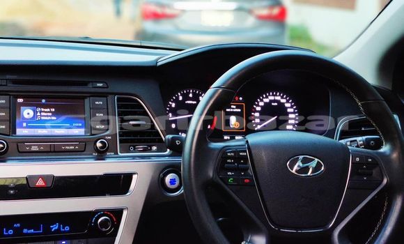 Buy Used 2017 Hyundai Sonata in Dhaka, Dhaka Buy Used 2017 Hyundai Sonata in Dhaka, Dhaka