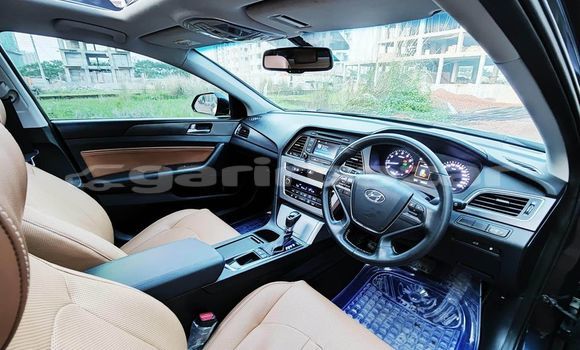 Buy Used 2017 Hyundai Sonata in Dhaka, Dhaka Buy Used 2017 Hyundai Sonata in Dhaka, Dhaka