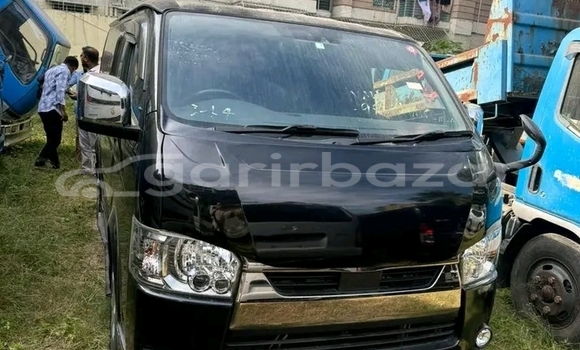 Buy Used Toyota Hiace in Bandarban, Bandarban Buy Used Toyota Hiace in Bandarban, Bandarban