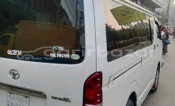 Buy Used Toyota Hi-ace in Badarganj, Rangpur Buy Used Toyota Hi-ace in Badarganj, Rangpur