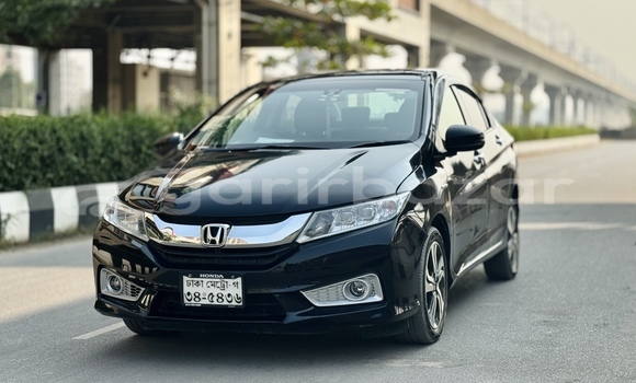 Buy Used 2014 Honda Grace in Dhaka, Dhaka